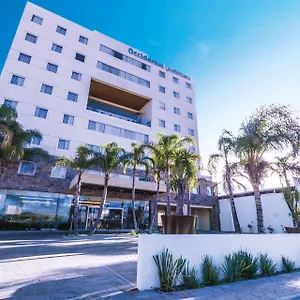 Crown Victoria Hotel Queretaro