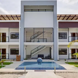 Mayan Water Hotel Playa Paraiso